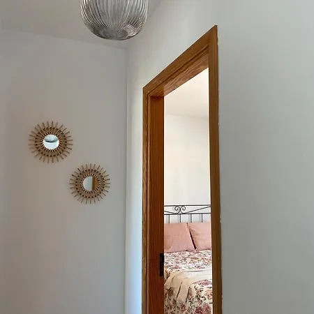 Vivienda Con Vistas Al Mar, Cerca De La Playa Y 3 Bedrooms Apartment *
