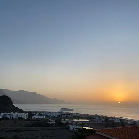 Vivienda Con Vistas Al Mar, Cerca De La Playa Y 3 Bedrooms Apartment