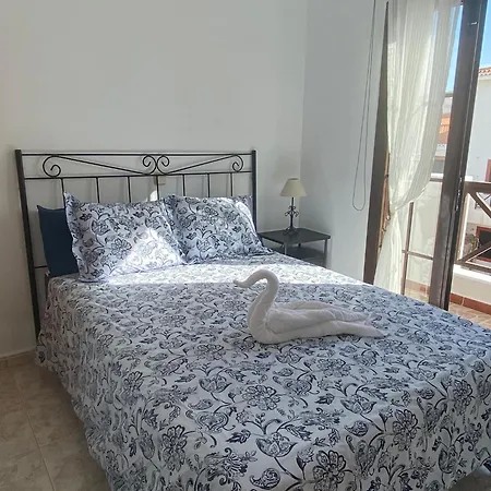 Apartment Vivienda Con Vistas Al Mar, Cerca De La Playa Y 3 Bedrooms