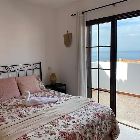 Vivienda Con Vistas Al Mar, Cerca De La Playa Y 3 Bedrooms *